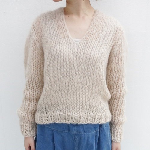 Maiami Basic MB18010/B Mohair V-Neck Sweater